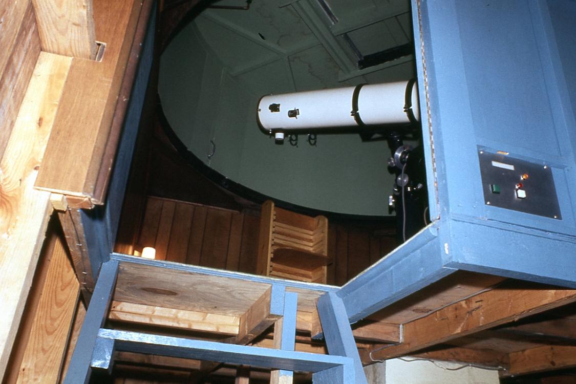 observatory old 1974-12-13 eclipse 002